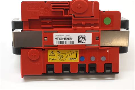 bmw battery power distribution box|BMW battery distribution box.